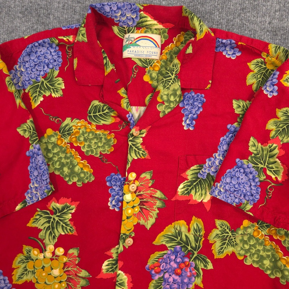 Paradise Found Camp Shirt Mens M Red Hawaiian Grape Print‎ AOP Short Sleeve